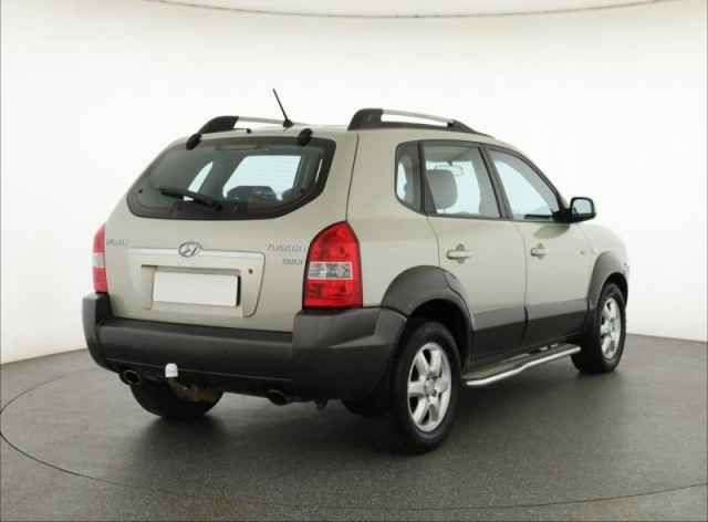 Hyundai Tucson  2.0 CRDi 