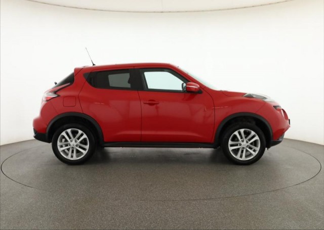 Nissan Juke  1.6 i 
