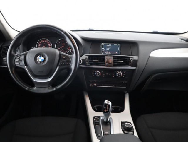 BMW X3  sDrive18d 