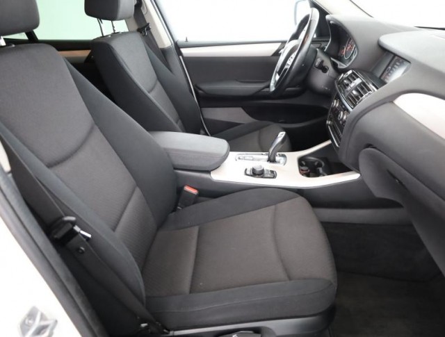 BMW X3  sDrive18d 
