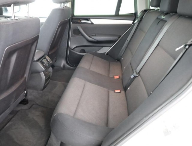 BMW X3  sDrive18d 