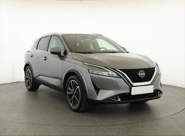Nissan Qashqai  1.3 DIG-T MHEV Tekna