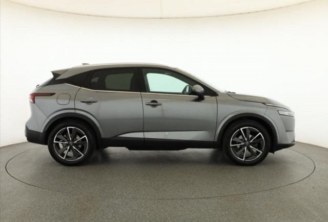 Nissan Qashqai  1.3 DIG-T MHEV Tekna