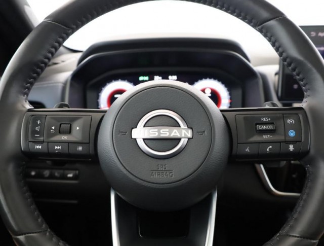 Nissan Qashqai  1.3 DIG-T MHEV Tekna
