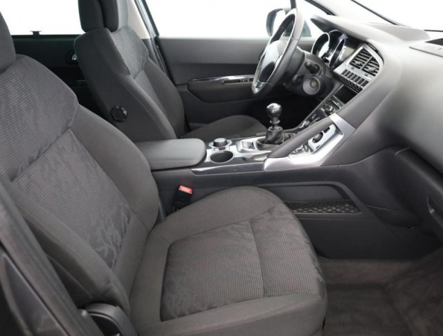 Peugeot 3008  1.6 THP 