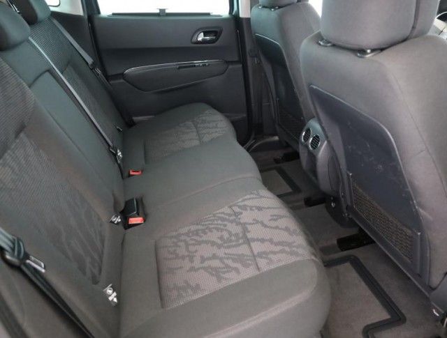 Peugeot 3008  1.6 THP 