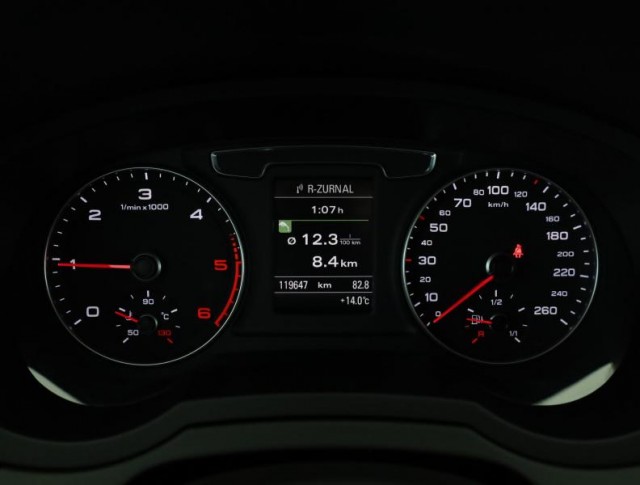 Audi Q3  2.0 TDI 