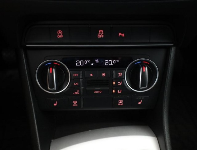 Audi Q3  2.0 TDI 