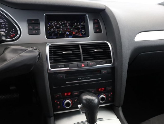Audi Q7  3.0 TDI S-Line
