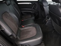 Audi Q7  3.0 TDI S-Line