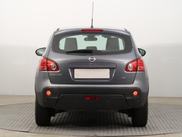 Nissan Qashqai  2.0 dCi 