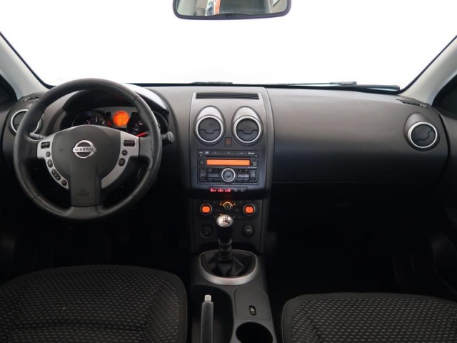Nissan Qashqai  2.0 dCi 