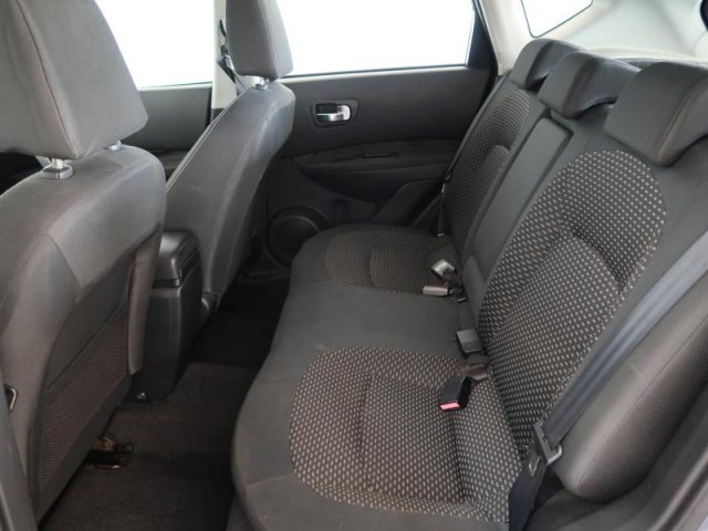 Nissan Qashqai  2.0 dCi 