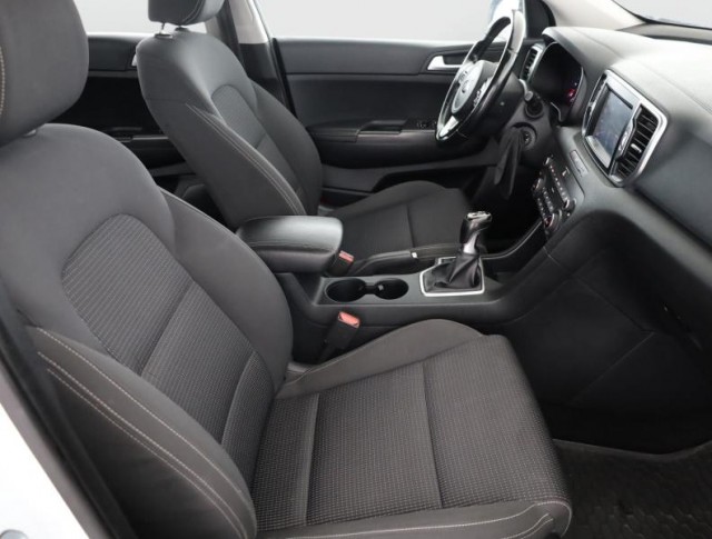 Kia Sportage  2.0 CRDi 