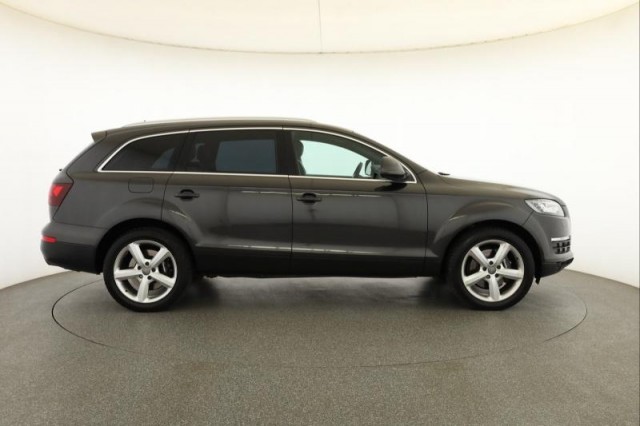 Audi Q7  4.2 FSI 