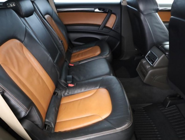 Audi Q7  4.2 FSI 