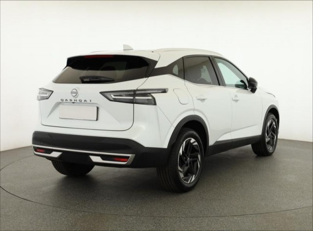 Nissan Qashqai  1.3 DIG-T MHEV N-Connecta
