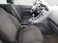 Peugeot 5008  1.6 HDi 