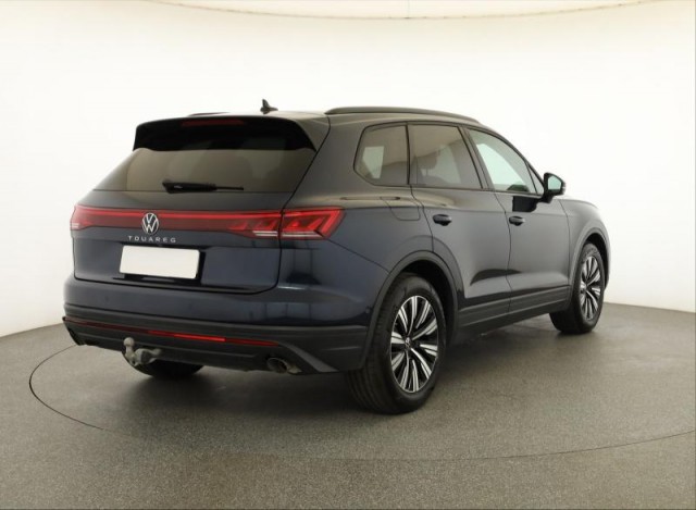 Volkswagen Touareg  3.0 TDI 