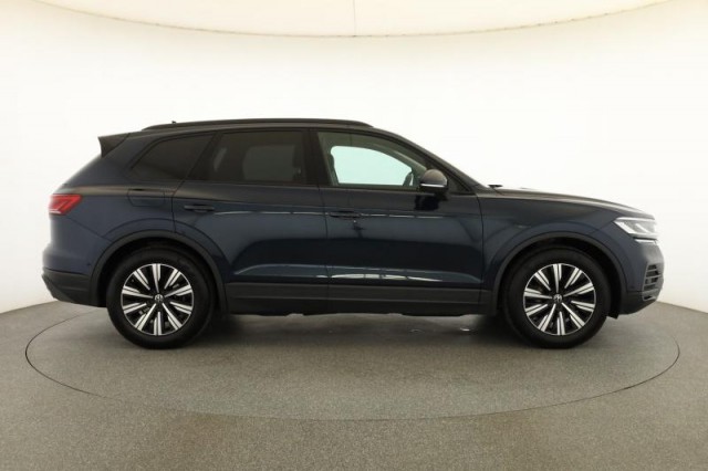 Volkswagen Touareg  3.0 TDI 