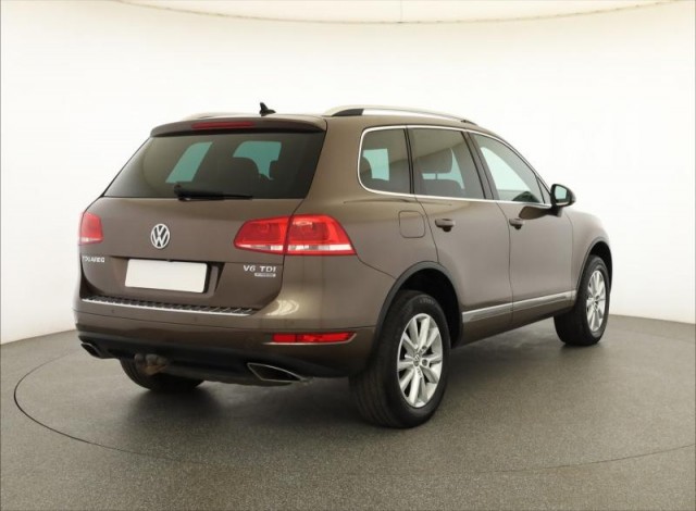 Volkswagen Touareg  3.0 TDI 