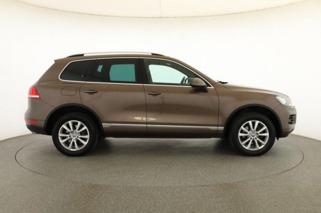 Volkswagen Touareg  3.0 TDI 