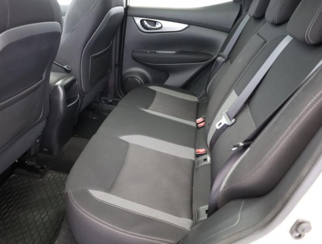 Nissan Qashqai  1.6 DIG-T 