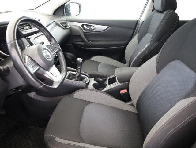 Nissan Qashqai  1.6 DIG-T 