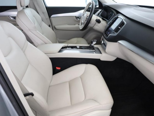 Volvo XC90  D5 AWD 