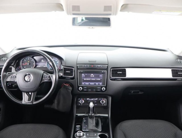 Volkswagen Touareg  3.0 TDI 