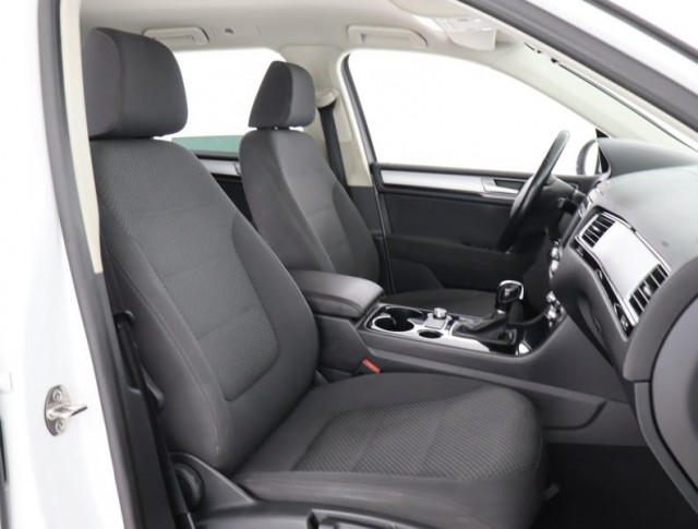 Volkswagen Touareg  3.0 TDI 
