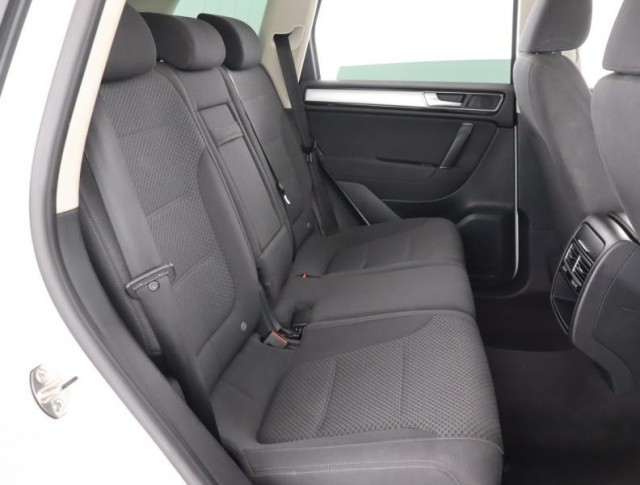 Volkswagen Touareg  3.0 TDI 