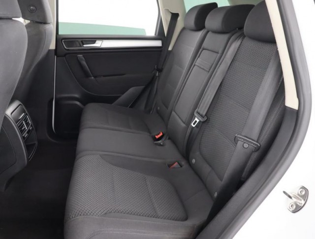 Volkswagen Touareg  3.0 TDI 