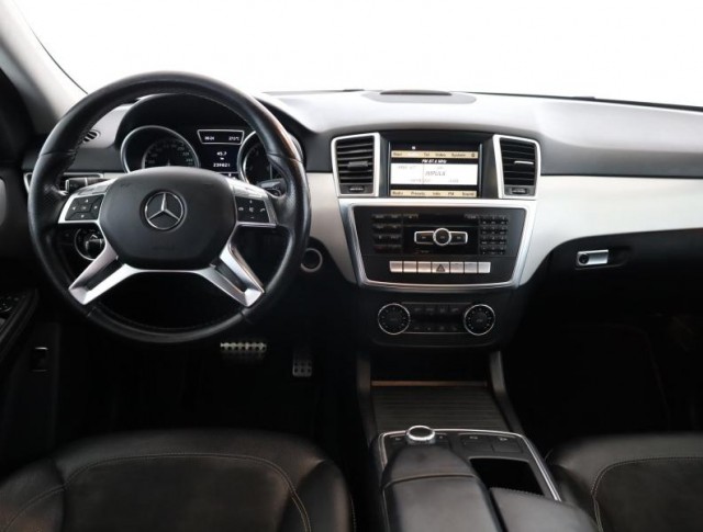 Mercedes-Benz ML  ML 350 BlueTEC 