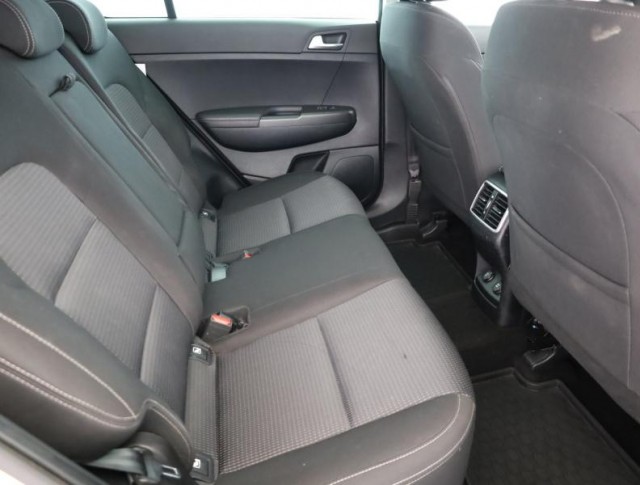 Kia Sportage  1.6 CRDi Top