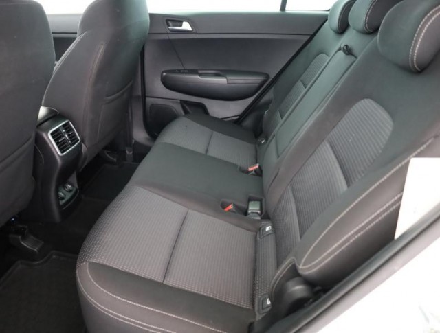 Kia Sportage  1.6 CRDi Top
