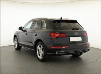 Audi Q5  2.0 TDI S line