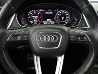Audi Q5  2.0 TDI S line