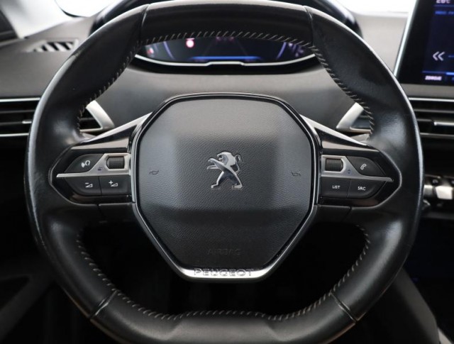 Peugeot 5008  1.5 BlueHDi 
