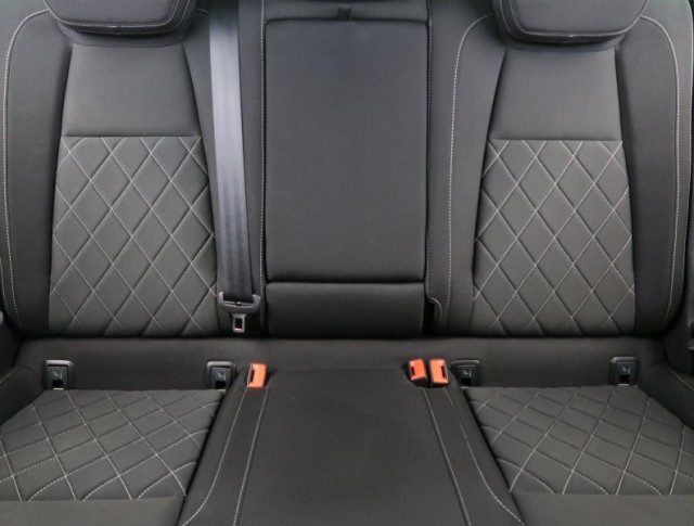 Škoda Karoq  1.5 TSI Sportline