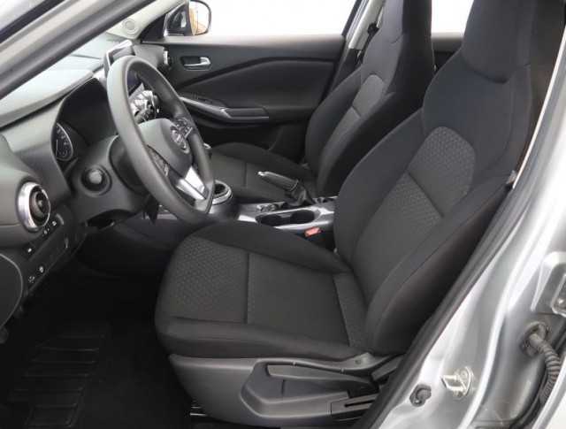 Nissan Juke  1.0 DIG-T 