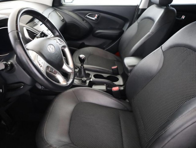 Hyundai ix35  2.0 CRDi 