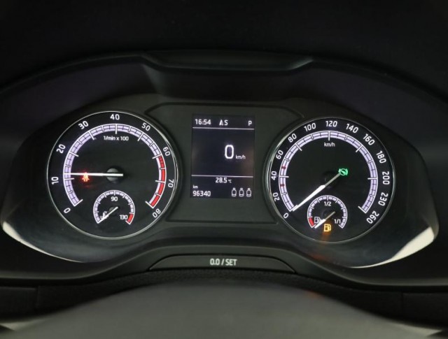Škoda Karoq  1.5 TSI 