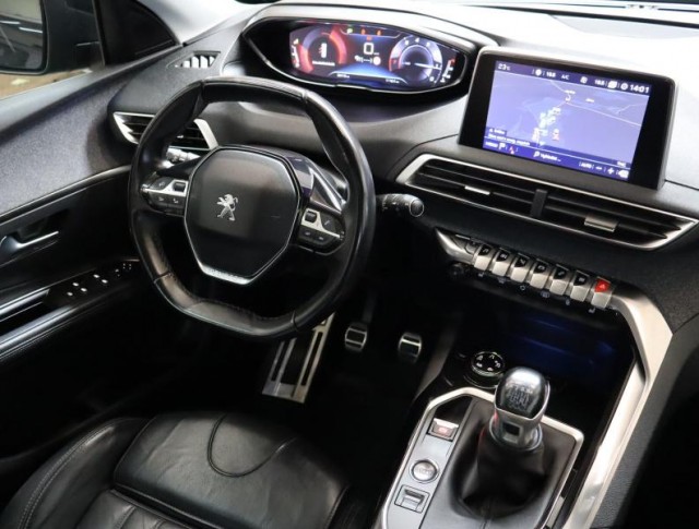 Peugeot 5008  PureTech 130 