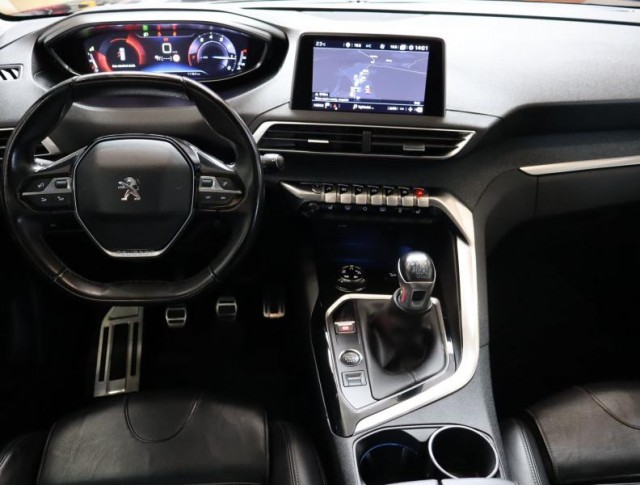 Peugeot 5008  PureTech 130 