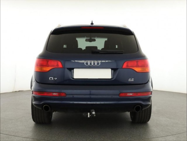 Audi Q7  4.2 FSI S-Line