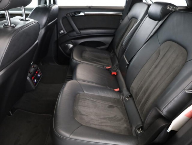 Audi Q7  4.2 FSI S-Line