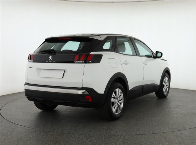 Peugeot 3008  1.2 PureTech Active Pack