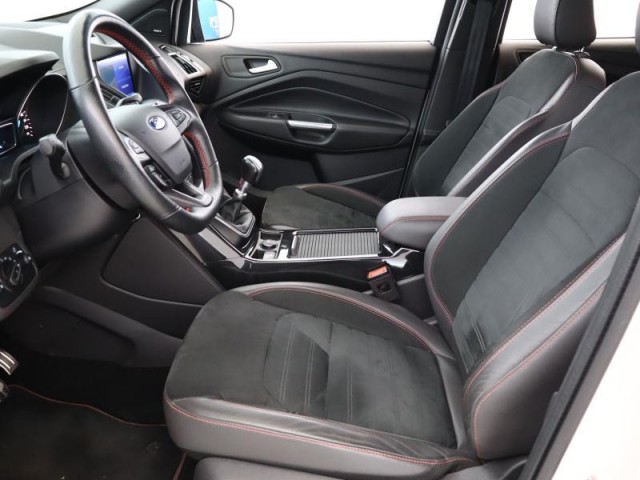 Ford Kuga  2.0 TDCi ST-Line