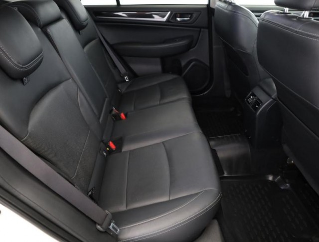Subaru Outback  2.0 D 